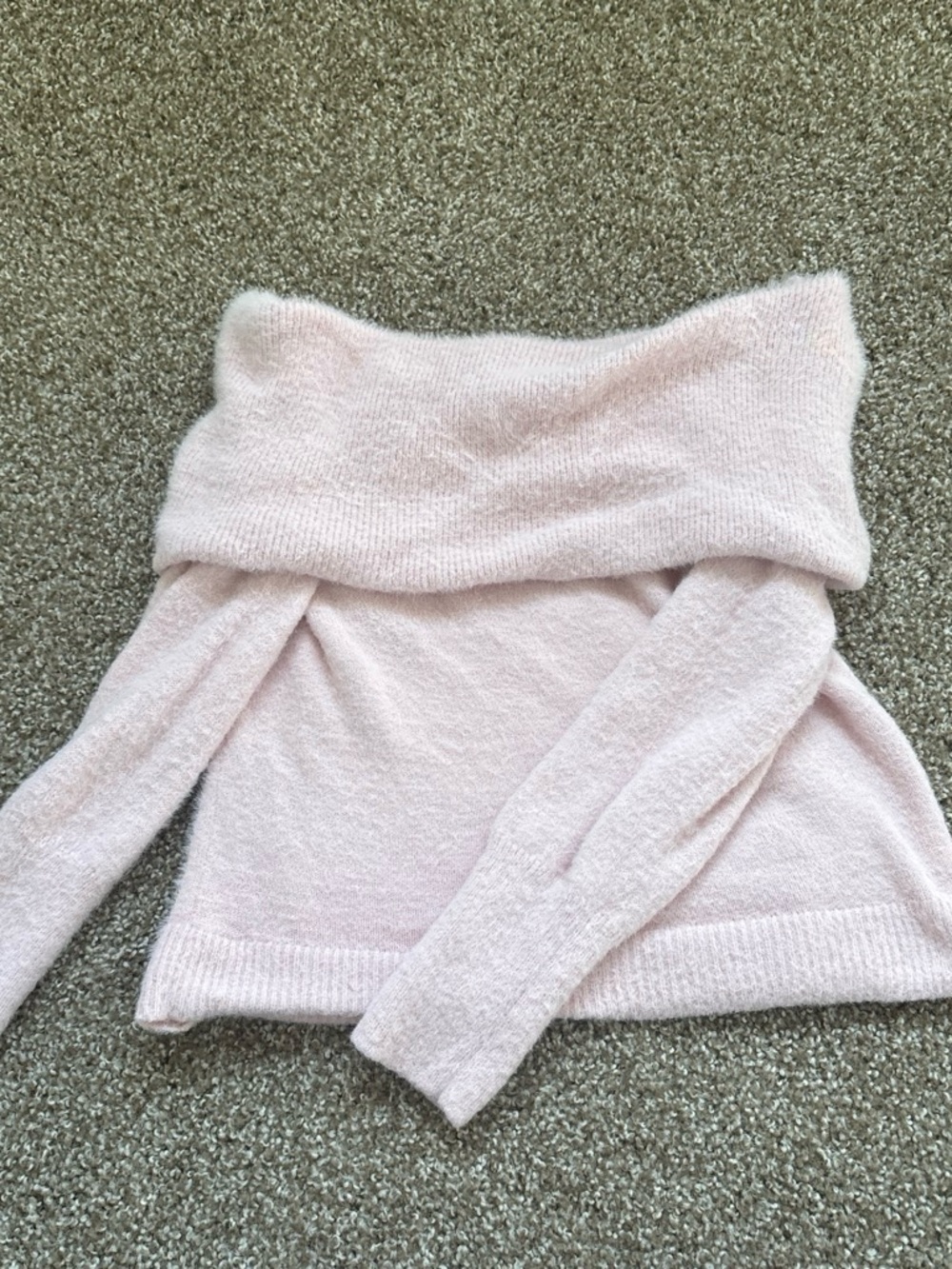 Francesca’s cozy cropped Off-Shoulder Pink Women's Sweater size L